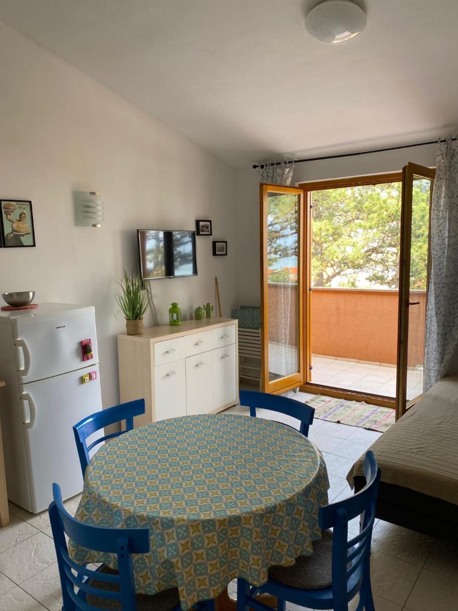 Apartments Lili Baska  Bagian luar foto