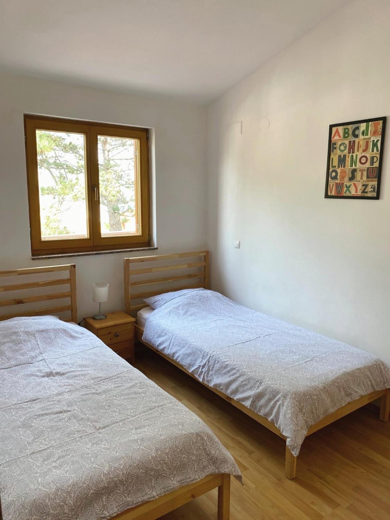 Apartments Lili Baska  Bagian luar foto