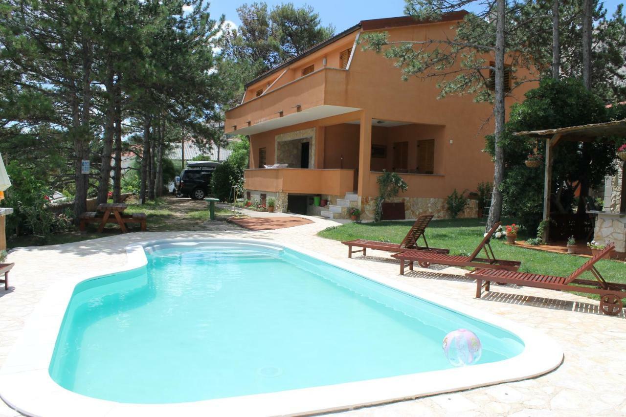 Apartments Lili Baska  Bagian luar foto